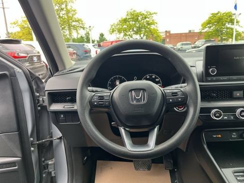Used 2025 Honda CR-V LX image 13