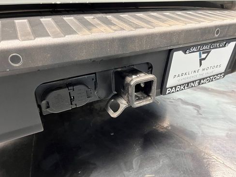 Used 2024 Ford Maverick Lariat w/ Black Appearance Package image 13