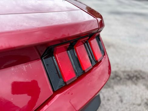 Used 2024 Ford Mustang Coupe image 6