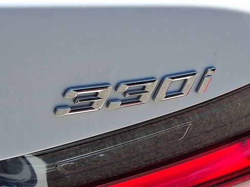 Used 2026 BMW 330i xDrive Sedan AWD/4WD image 30