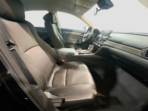 Used 2020 Honda Accord LX image 19
