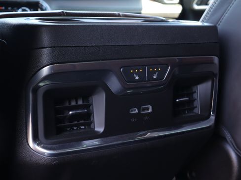 Used 2024 GMC Sierra 3500 Denali Ultimate image 29