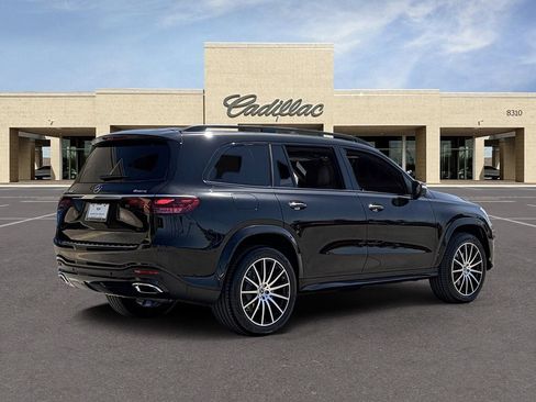 Used 2025 Mercedes-Benz GLS 450 4MATIC image 5