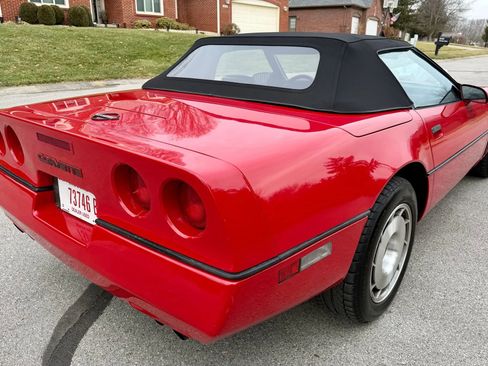 Used 1987 Chevrolet Corvette Convertible image 5