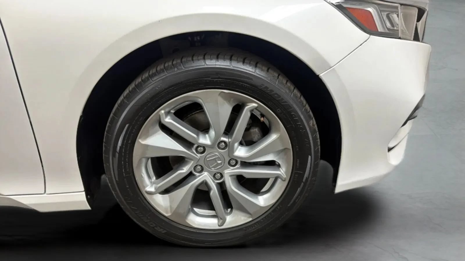 Used 2019 Honda Accord LX image 25