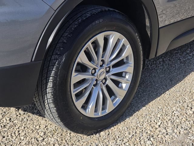 Used 2024 Cadillac XT4 Luxury w/ Cold Weather Package FWD image 14
