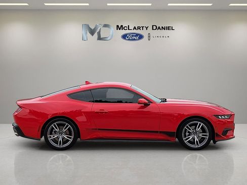 Certified 2025 Ford Mustang Coupe RWD image 6