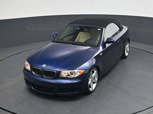 Used 2011 BMW 135i Convertible RWD image 36