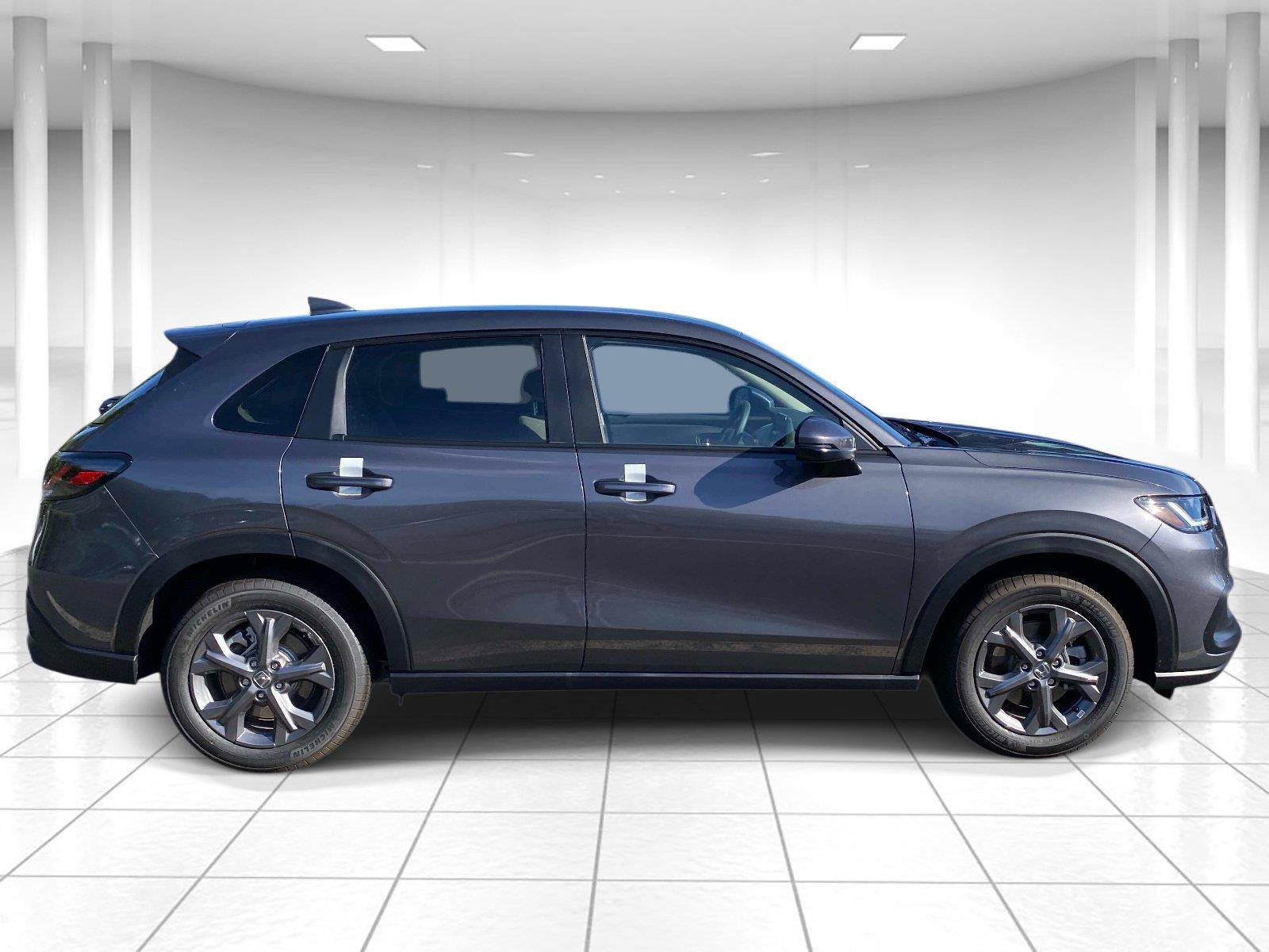New 2027 Honda HR-V LX image 2