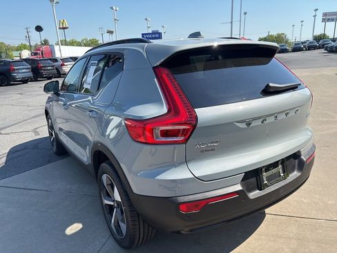 Certified 2026 Volvo XC40 B5 Plus AWD/4WD image 8