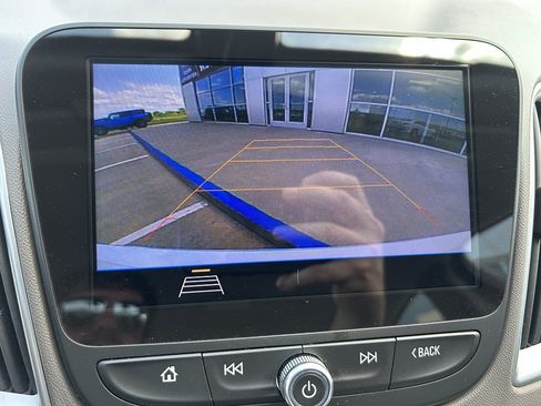 Used 2020 Chevrolet Malibu LS FWD image 11