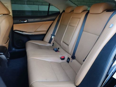 Used 2015 Lexus IS 250 w/ Premium Package RWD image 22