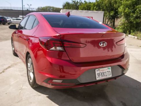 Used 2019 Hyundai Elantra SEL image 7