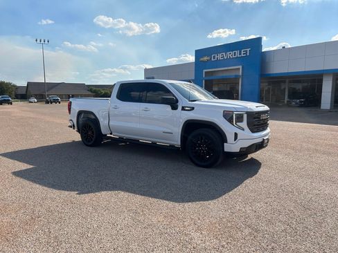 Used 2023 GMC Sierra 1500 Elevation AWD/4WD image 7