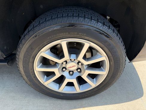 Used 2019 GMC Yukon Denali w/ Open Road Package AWD/4WD image 9