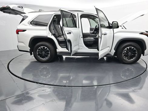 Used 2023 Toyota Sequoia Limited w/ TRD Off-Road Package AWD/4WD image 27