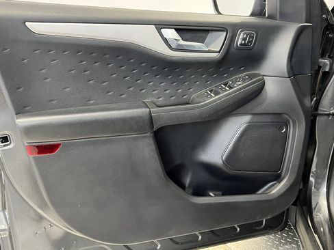 Used 2020 Ford Escape SEL image 28