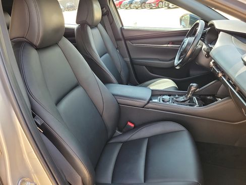 Used 2024 MAZDA MAZDA3 s FWD image 13