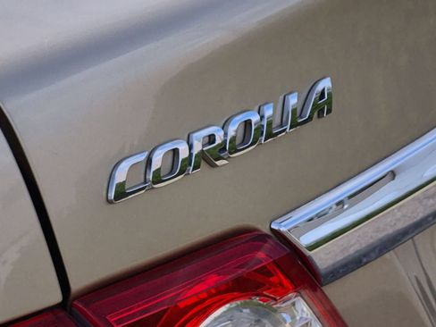 Used 2013 Toyota Corolla LE FWD image 13