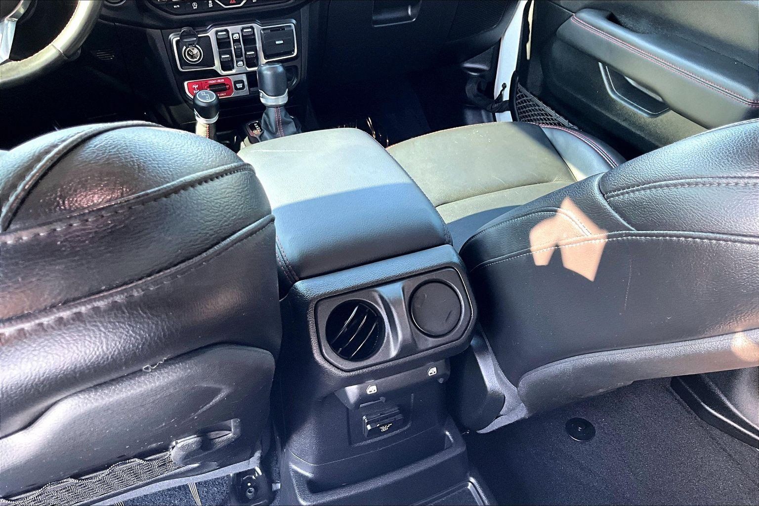 Used 2020 Jeep Wrangler Unlimited Rubicon AWD/4WD image 11