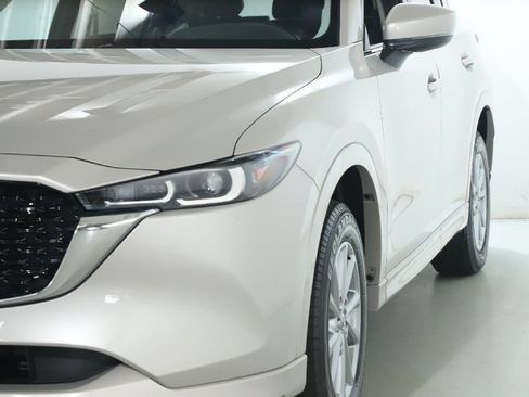 Used 2024 MAZDA CX-5 AWD 2.5 S w/ Preferred Package image 4