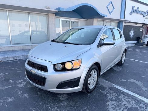Used 2014 Chevrolet Sonic LT image 5