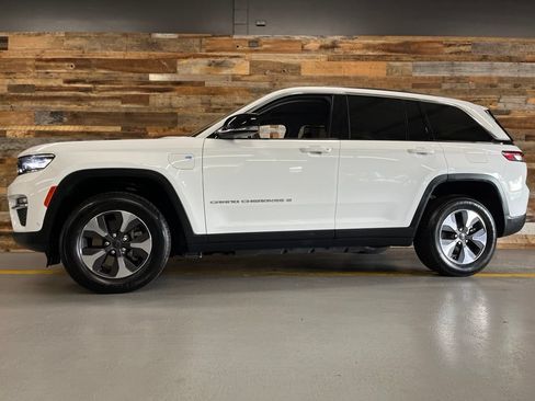 Used 2022 Jeep Grand Cherokee Limited 4xe w/ Luxury Tech Group II AWD/4WD image 49