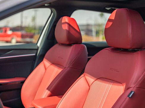 New 2026 Kia K5 GT-Line w/ GT-Line Premium Package FWD image 20