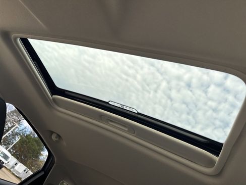 Used 2022 Ford EcoSport SE w/ SE Convenience Package image 22