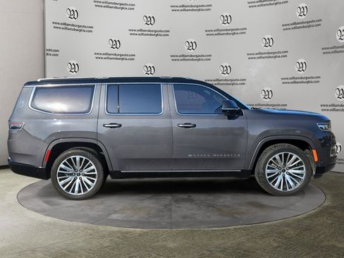 Used 2022 Jeep Grand Wagoneer Series III w/ Flexible Seating Group AWD/4WD image 6
