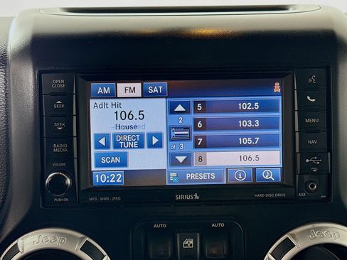 Used 2013 Jeep Wrangler Unlimited Sahara w/ Dual Top Group image 13