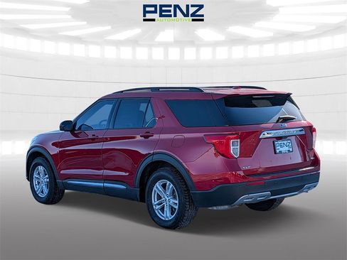 Used 2020 Ford Explorer XLT w/ Equipment Group 202A image 5