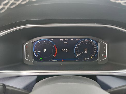 New 2026 Volkswagen Taos SEL image 11