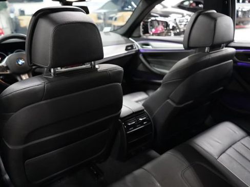 Used 2019 BMW M550i xDrive w/ Premium Package AWD/4WD image 31
