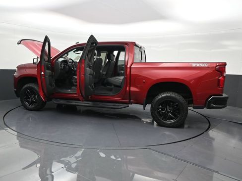 Used 2020 Chevrolet Silverado 1500 LT Trail Boss image 34