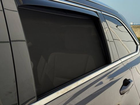 Used 2015 Toyota Highlander Limited Platinum AWD/4WD image 28