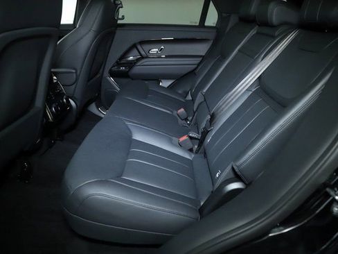 Certified 2025 Land Rover Range Rover Sport SE image 28