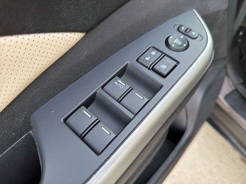 Used 2015 Honda CR-V EX-L image 11