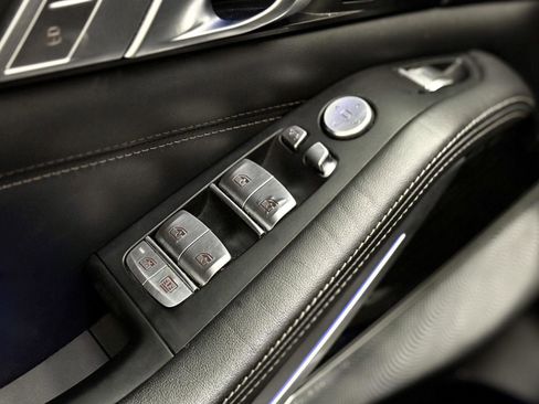 Used 2020 BMW X7 M50i w/ Dynamic Handling Package image 12