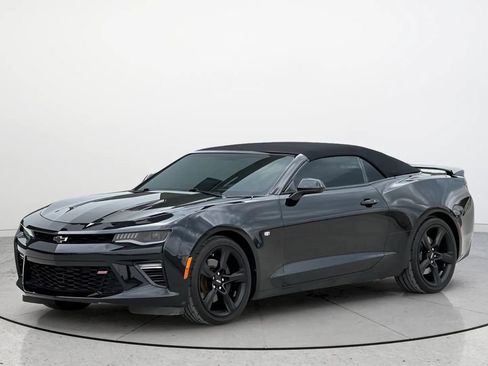 Used 2016 Chevrolet Camaro SS RWD image 3