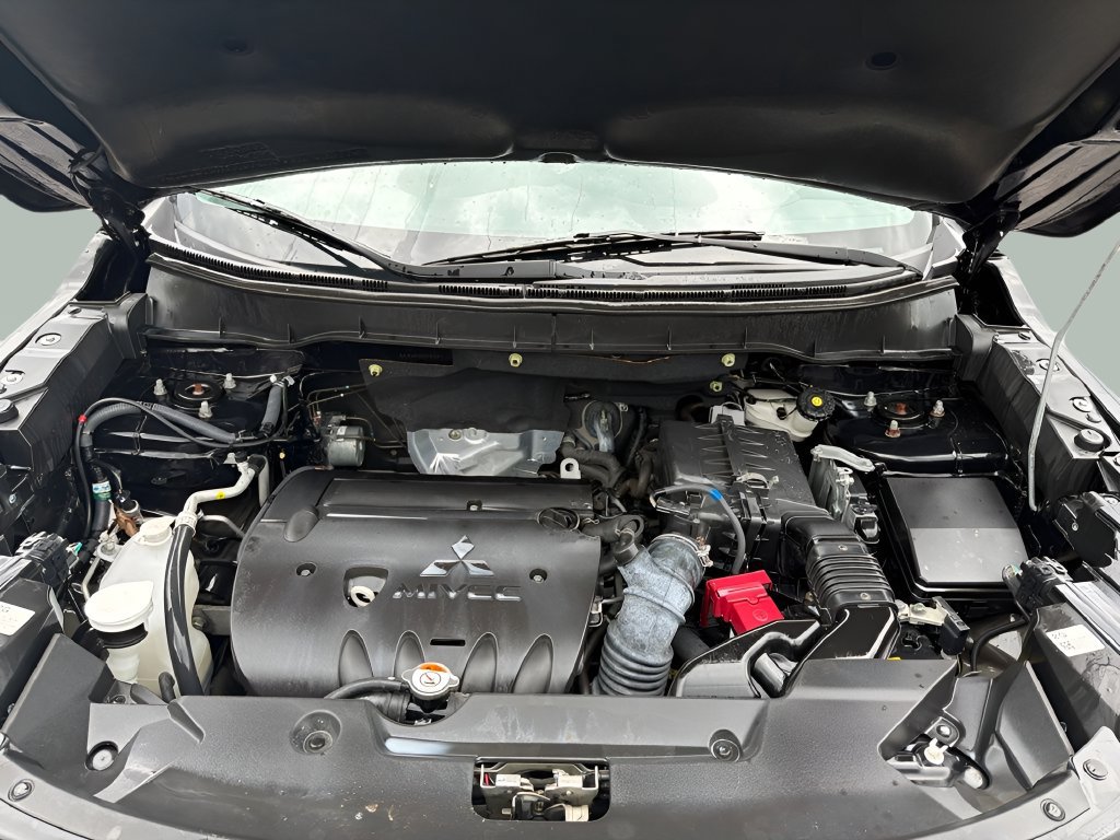 Used 2024 Mitsubishi Outlander Sport ES AWD/4WD image 23