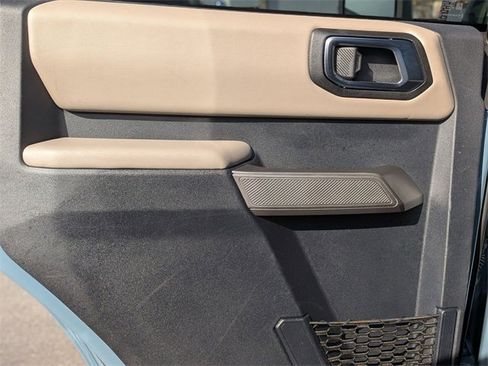 Used 2022 Ford Bronco Wildtrak image 28