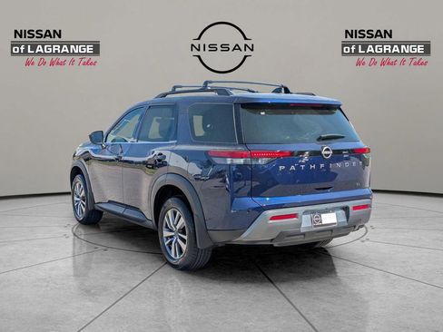 New 2026 Nissan Pathfinder SL image 6