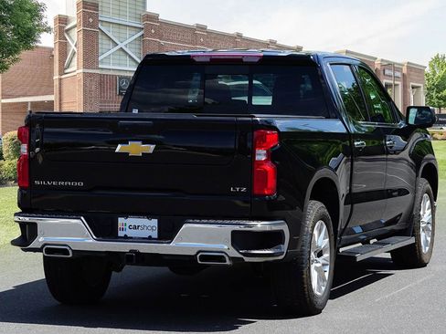 Used 2022 Chevrolet Silverado 1500 LTZ AWD/4WD image 6