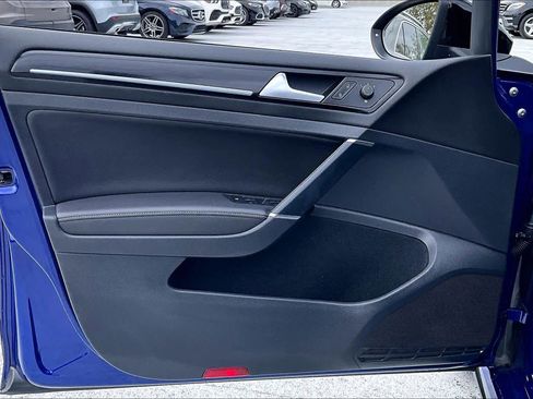 Used 2019 Volkswagen Golf R 4-Door image 20