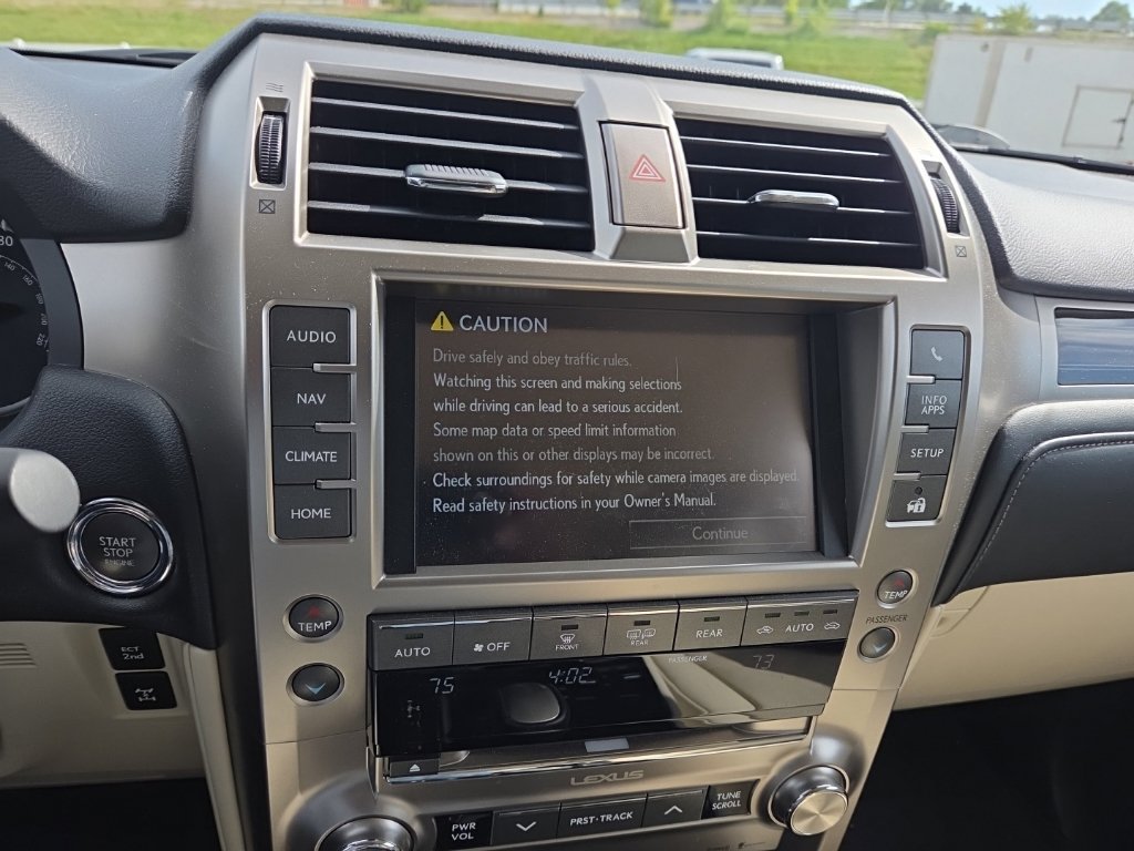 Used 2021 Lexus GX 460 Premium w/ Premium Package AWD/4WD image 14