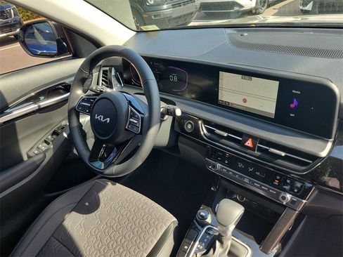 New 2026 Kia Seltos S image 8
