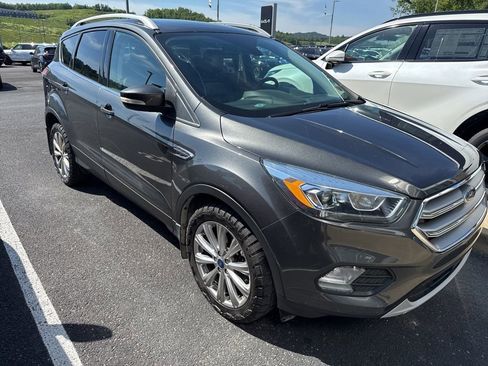 Used 2017 Ford Escape Titanium AWD/4WD image 8