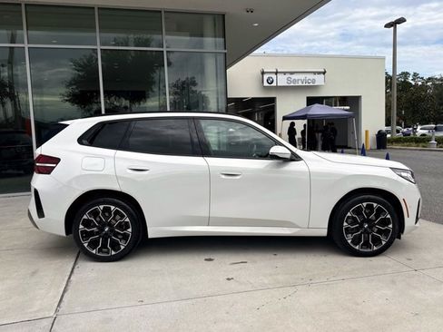 Used 2026 BMW X3 xDrive30i w/ Premium Package AWD/4WD image 2