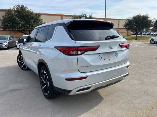 Used 2024 Mitsubishi Outlander SE FWD image 5